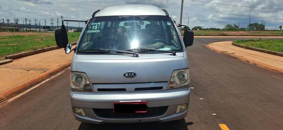 KIA BESTA 3.0 GS GRAND 8V DIESEL 3P MANUAL KIA BESTA 3.0 GS GRAND 8V DIESEL 3P MANUAL